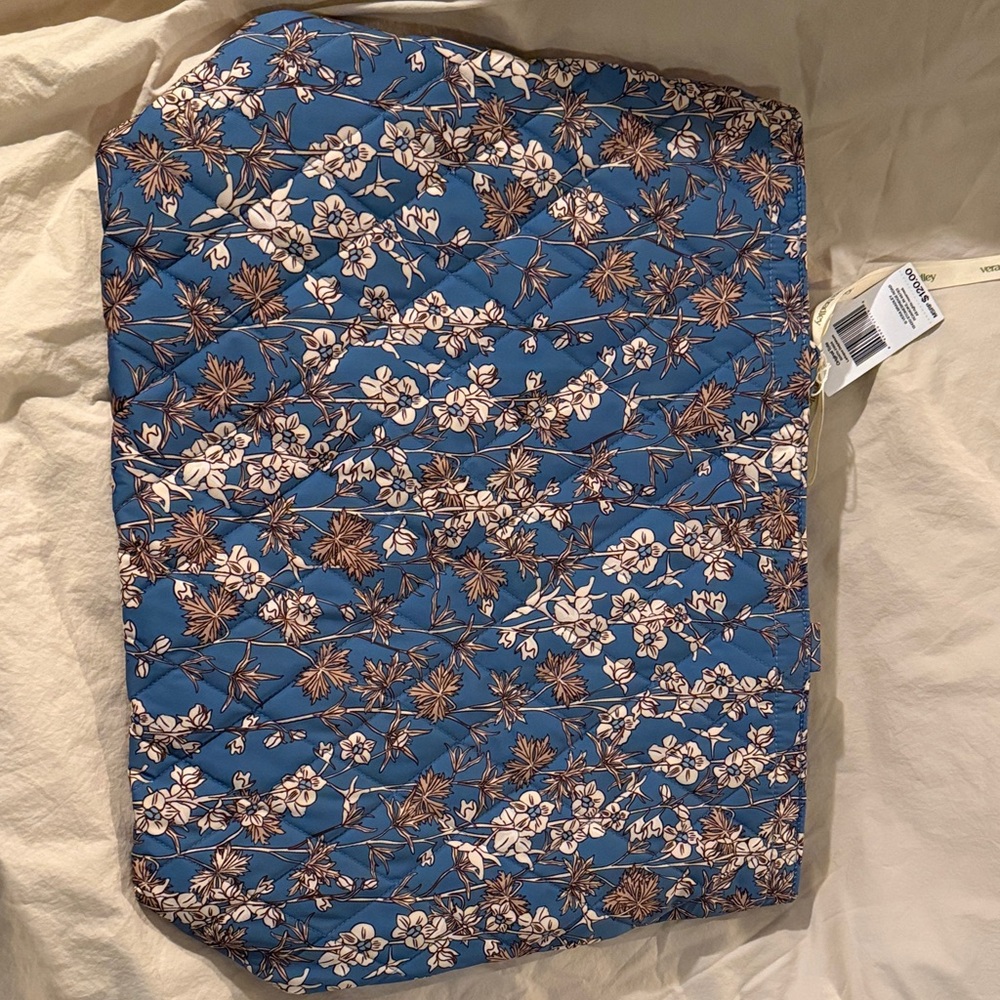 Vera Bradley Blue and Brown Floral Bag - Picture 4 of 5